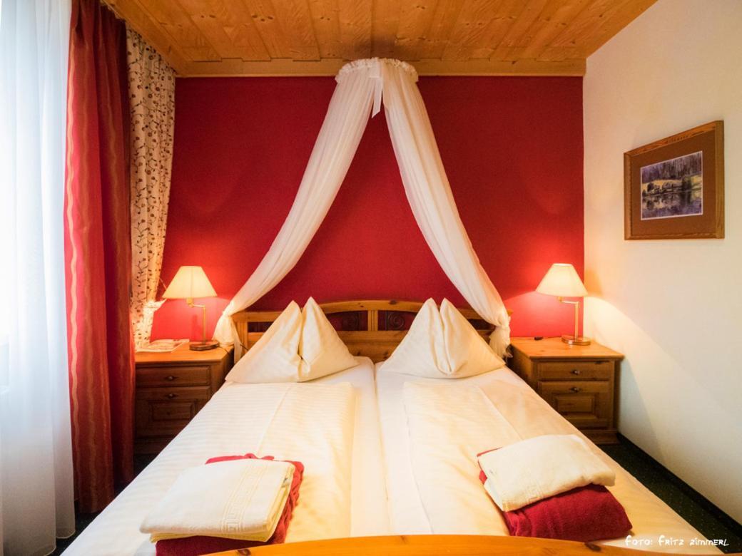 Hotel Drei Hasen Mariazell Pokoj fotografie