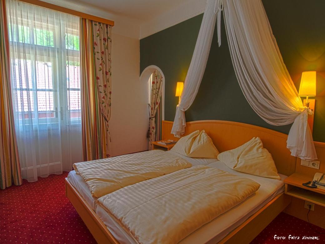 Hotel Drei Hasen Mariazell Pokoj fotografie